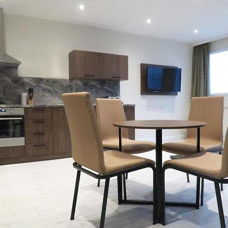 Quay Apartments Clarence House ニューポート エクステリア 写真
