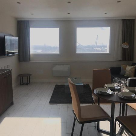 Quay Apartments Clarence House ニューポート エクステリア 写真