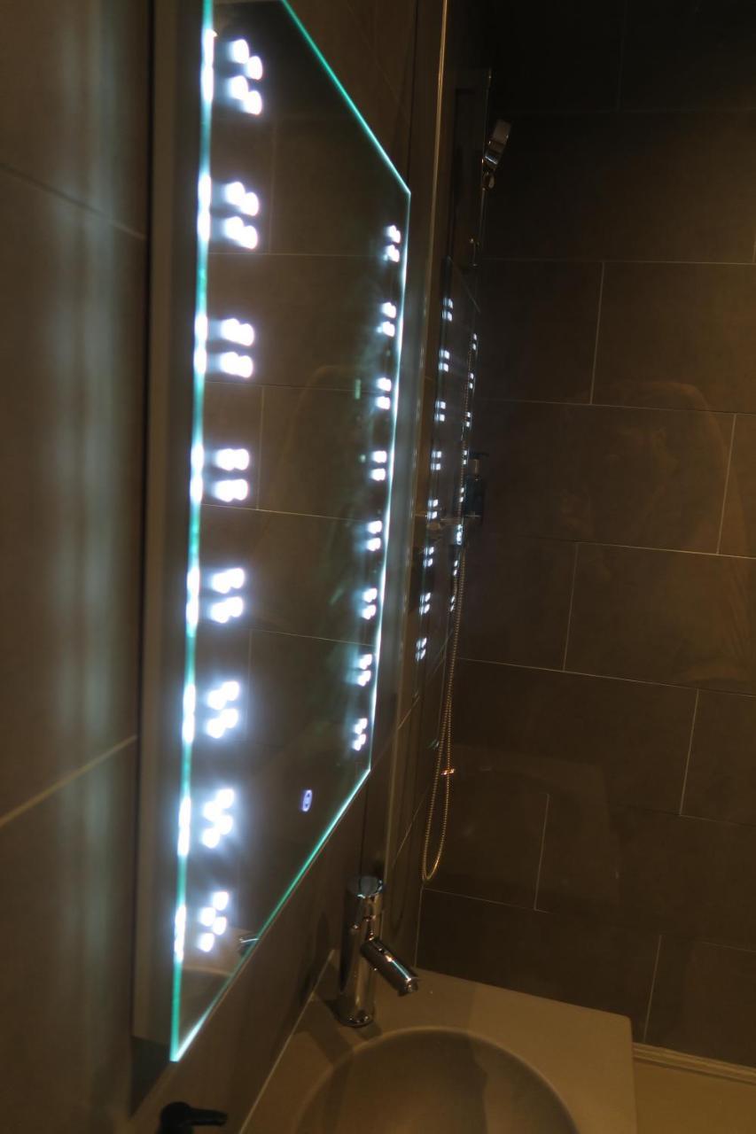 Quay Apartments Clarence House ニューポート エクステリア 写真