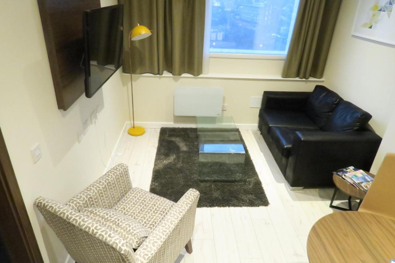 Quay Apartments Clarence House ニューポート エクステリア 写真