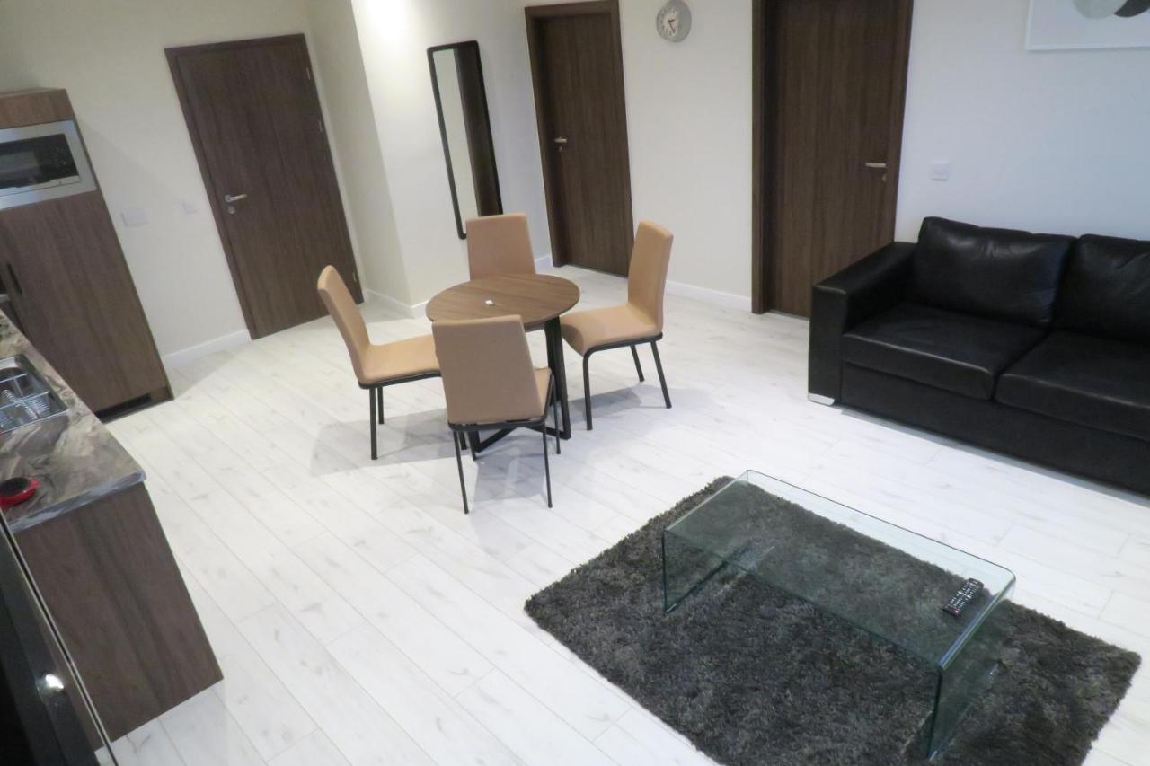 Quay Apartments Clarence House ニューポート エクステリア 写真