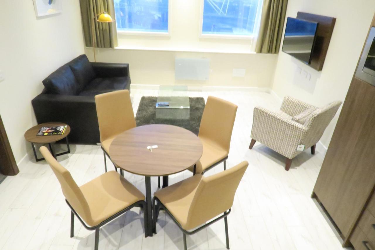 Quay Apartments Clarence House ニューポート エクステリア 写真