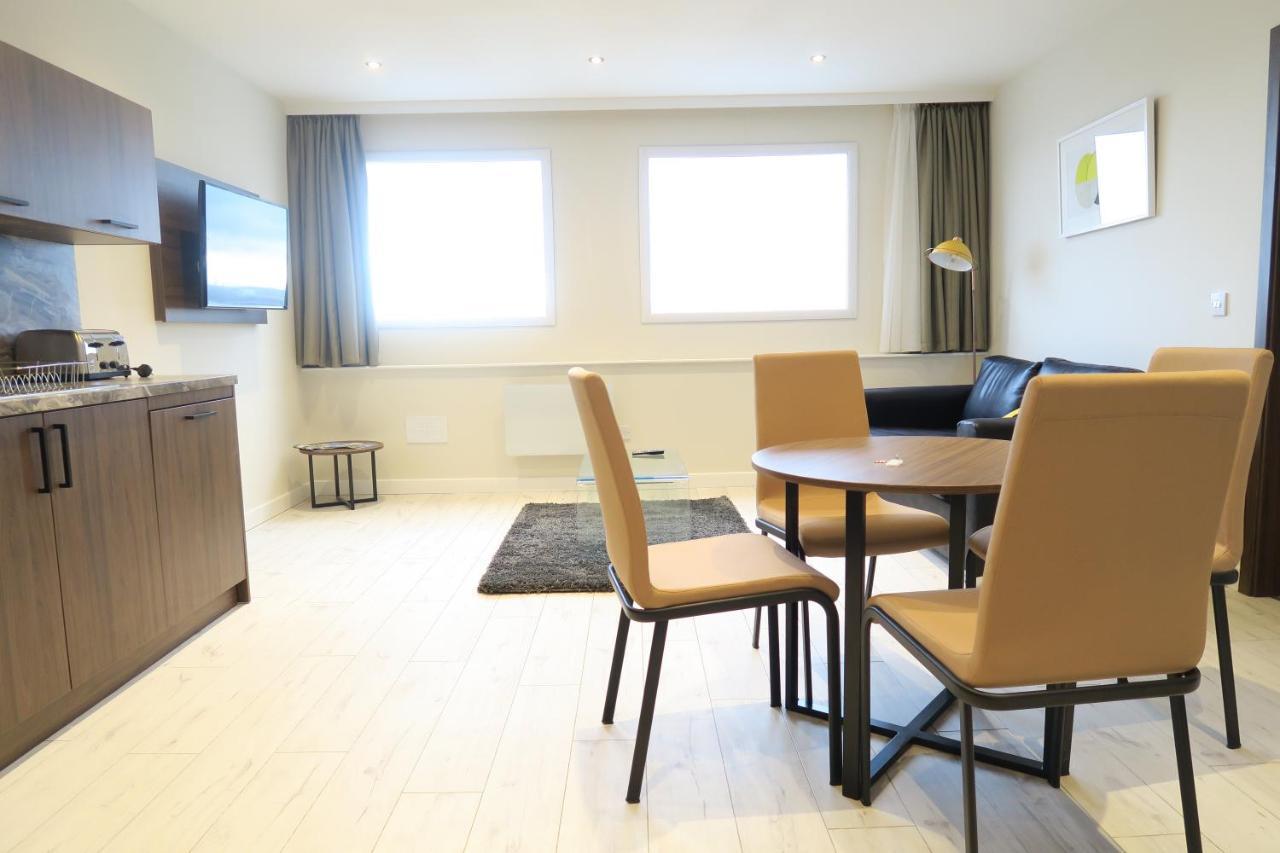 Quay Apartments Clarence House ニューポート エクステリア 写真