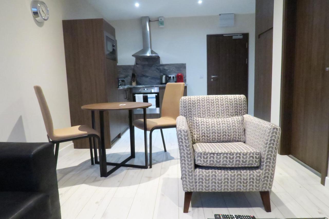 Quay Apartments Clarence House ニューポート エクステリア 写真