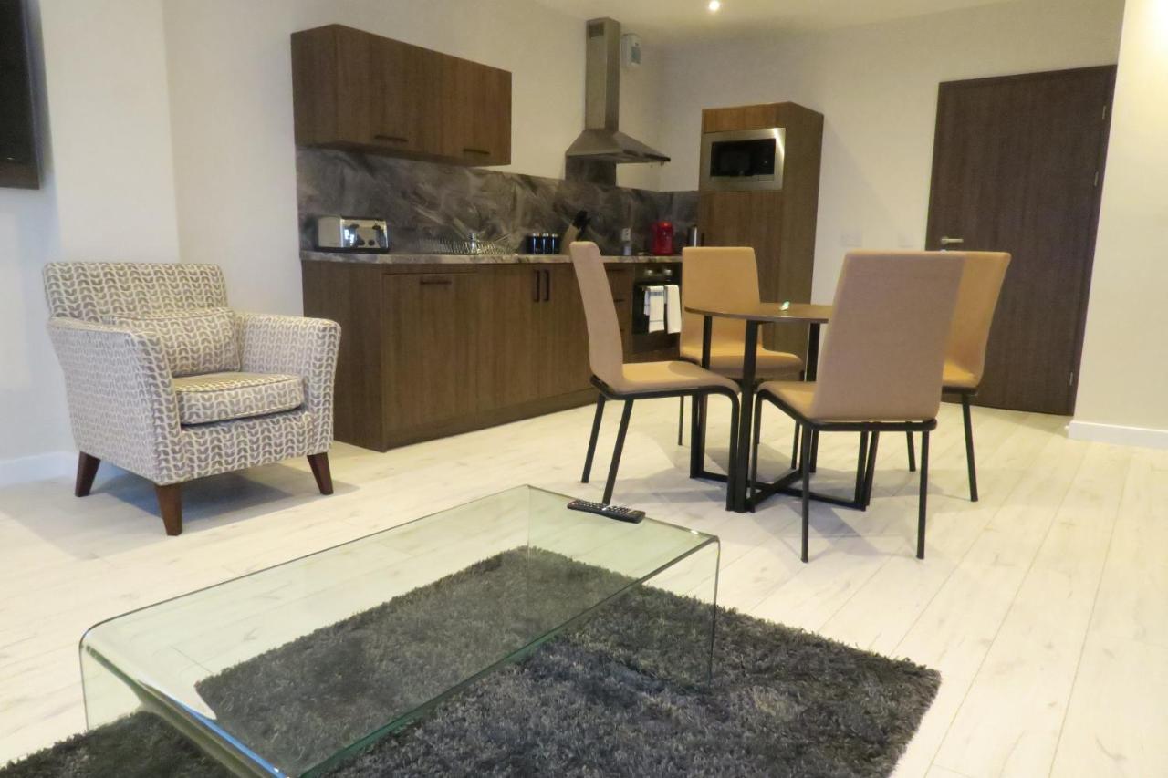 Quay Apartments Clarence House ニューポート エクステリア 写真